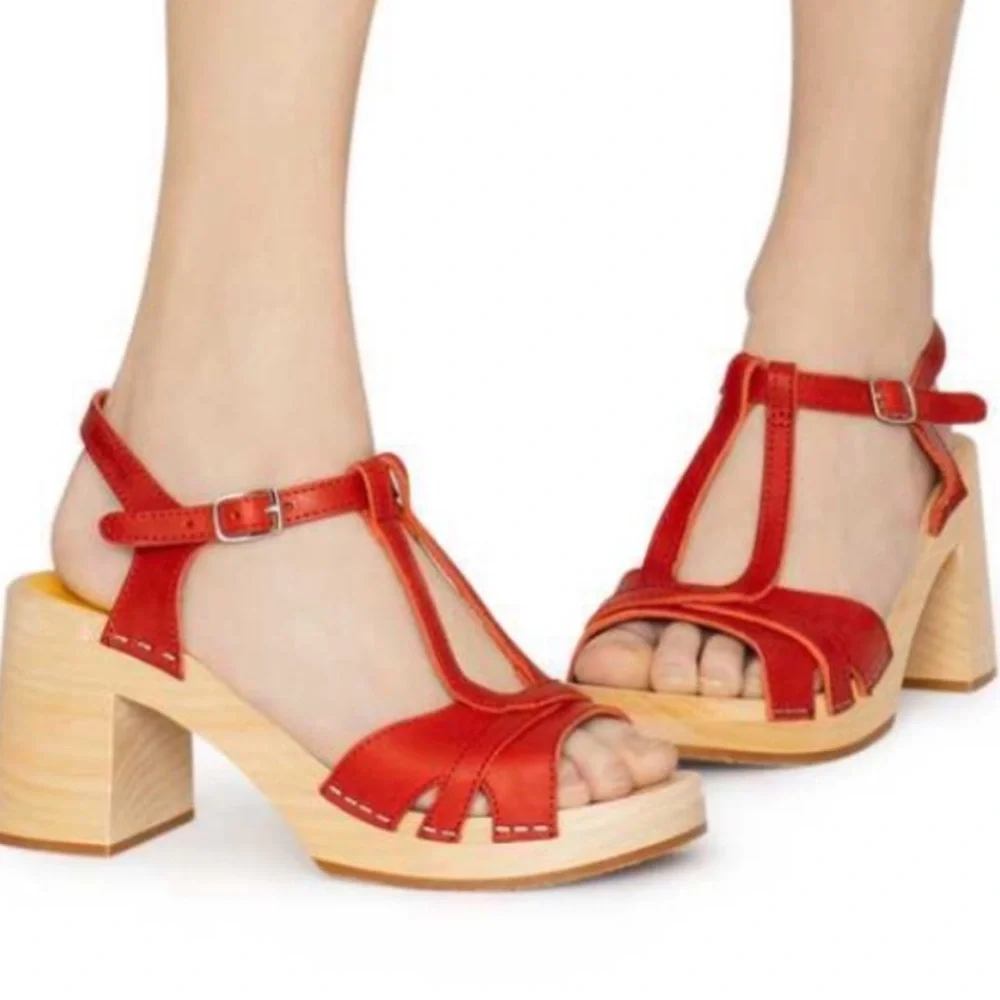 Swedish Hasbeens Red Leather Wooden Platform Sandals T-Strap Chunky Block Heel - Picture 15 of 16